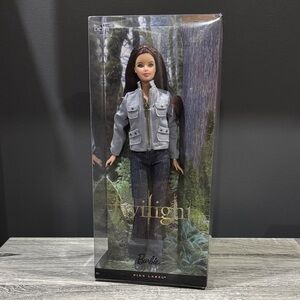NEW: Barbie | Collector Pink Label: Twilight - Bella (2009) - Fashion Doll